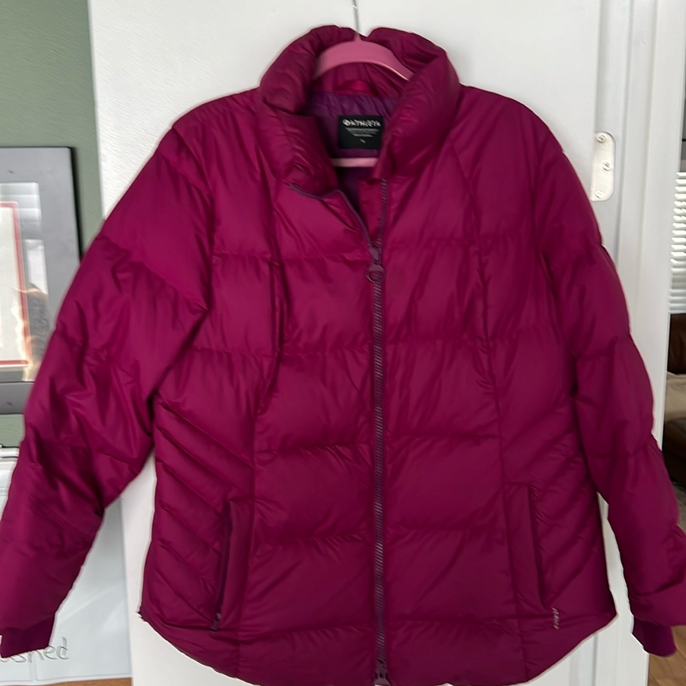 Athleta women’s plus size puffer jacket